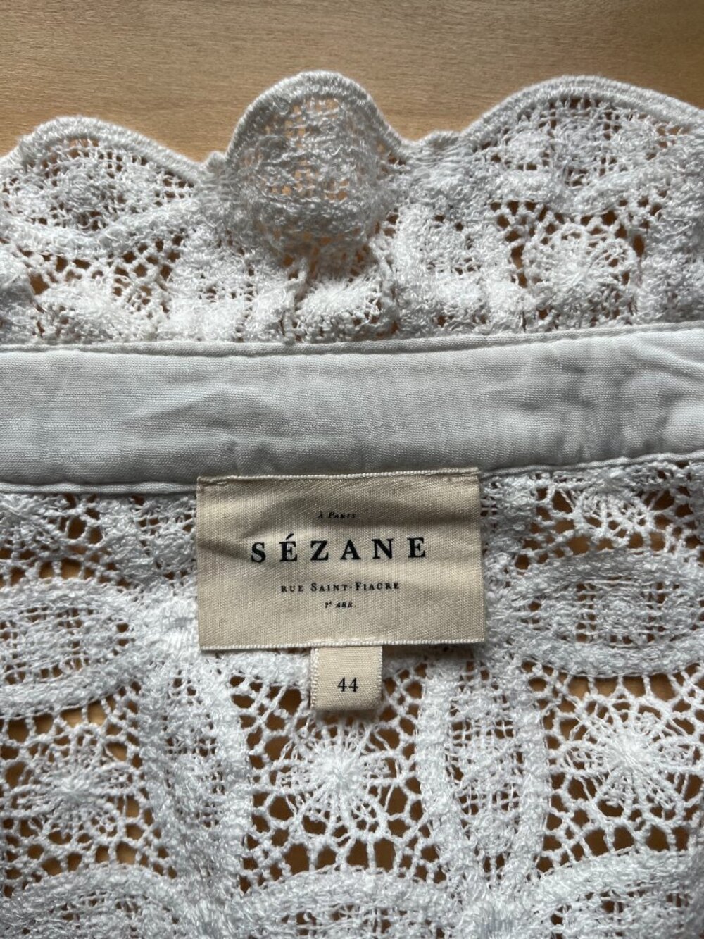 Sezane Chlo Shirt Ecru Guipure Sheer White Lace Size 44 (US W's Size 12) - Picture 4 of 9